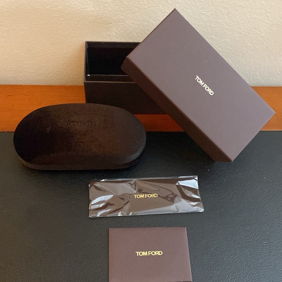 NEW Tom Ford large size case Brown velvet in box & new eye clothPerfect Not used - Picture 6 of 10